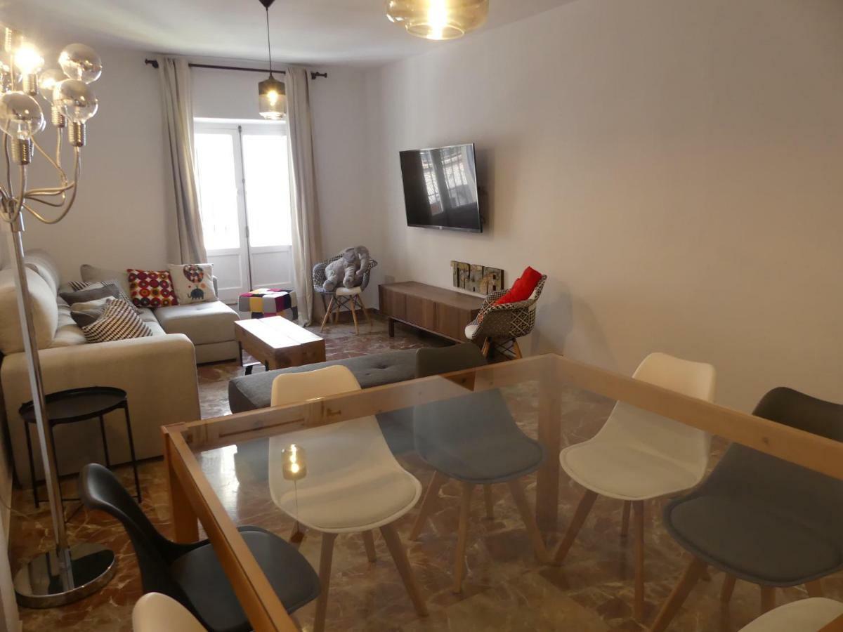 Gatu Premium Villa Aramburu, " Preferente Mayores De 25 Anos Y Familias " El Puerto de Santa María Buitenkant foto