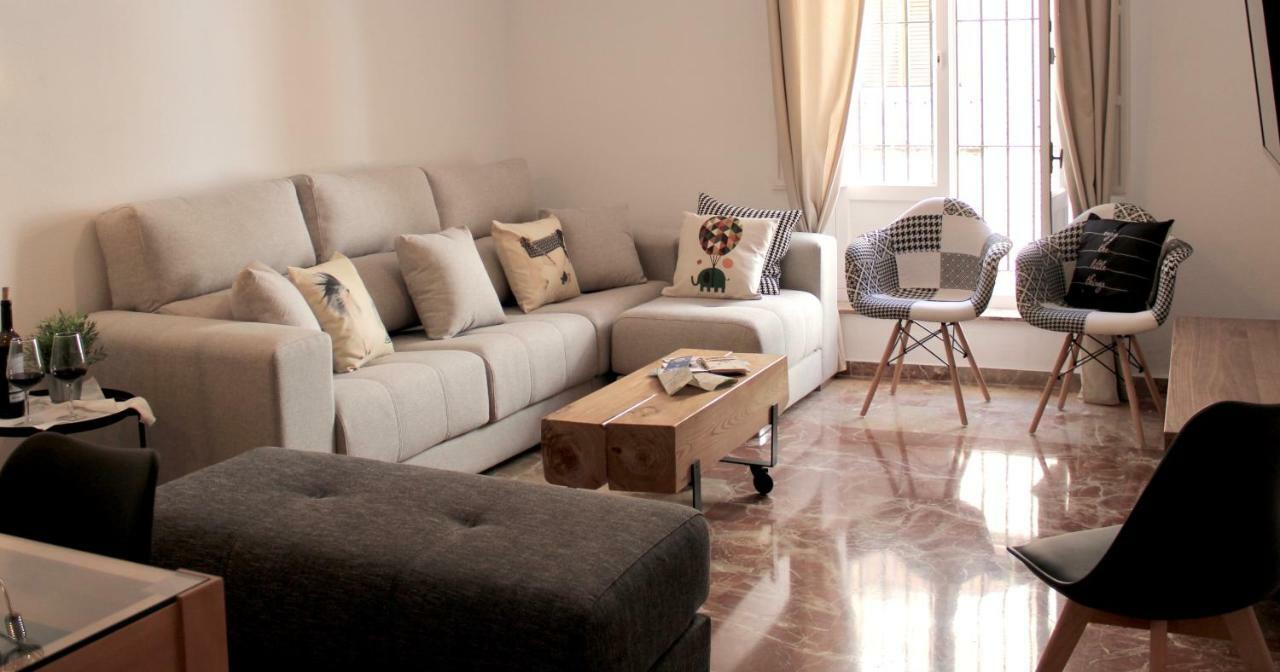 Gatu Premium Villa Aramburu, " Preferente Mayores De 25 Anos Y Familias " El Puerto de Santa María Buitenkant foto