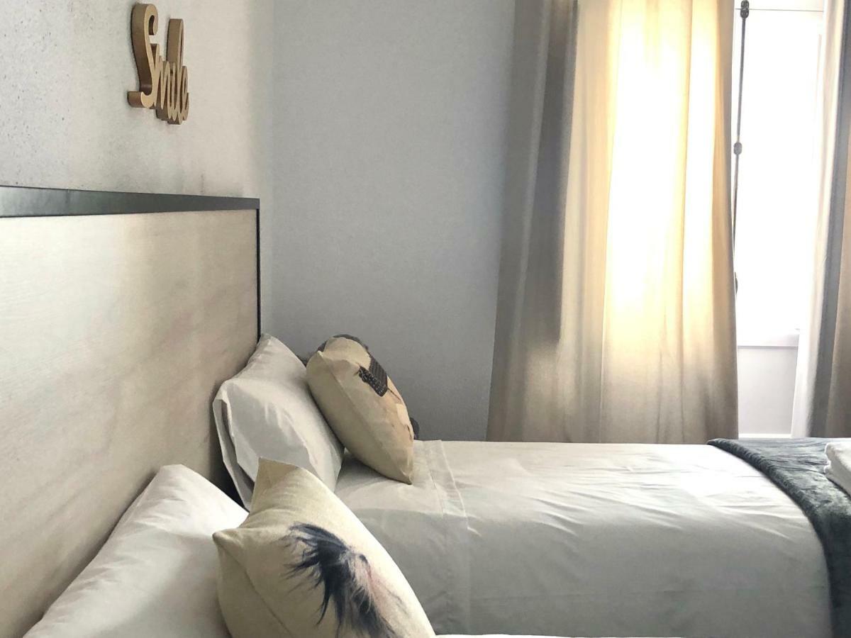 Gatu Premium Villa Aramburu, " Preferente Mayores De 25 Anos Y Familias " El Puerto de Santa María Buitenkant foto
