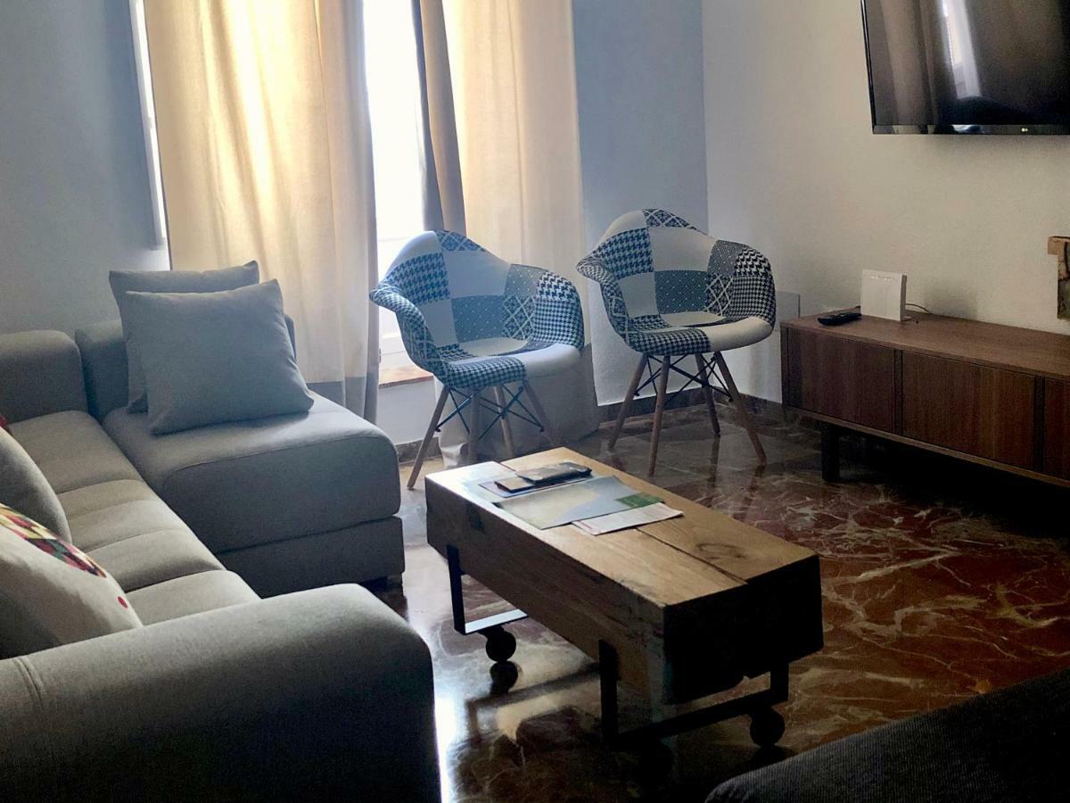 Gatu Premium Villa Aramburu, " Preferente Mayores De 25 Anos Y Familias " El Puerto de Santa María Buitenkant foto