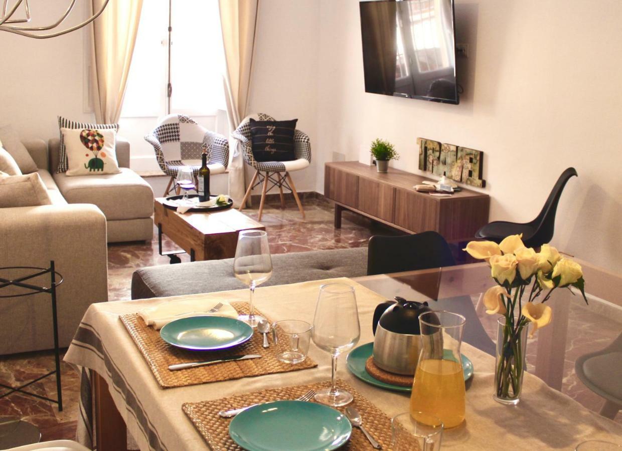 Gatu Premium Villa Aramburu, " Preferente Mayores De 25 Anos Y Familias " El Puerto de Santa María Buitenkant foto